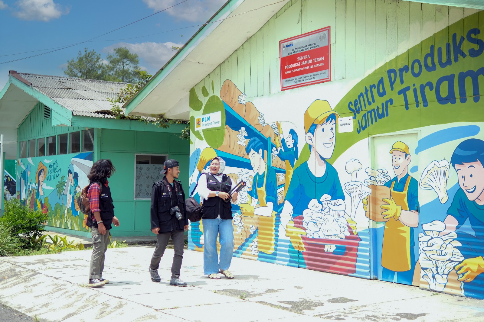 From Mosque Youth Initiative to Digital Transformation: PLN Indonesia Power UBP Kamojang Empowers Kamojang Youth