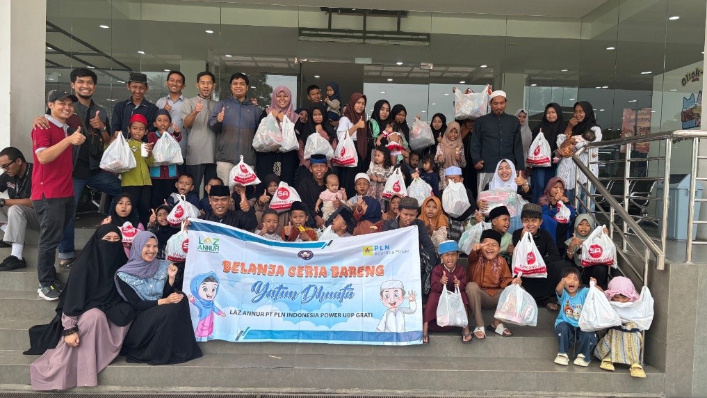 Bringing Joy and Smiles, LAZ Annur PLN IP UBP Grati Invites 100 Orphaned Children on a Shopping Experience