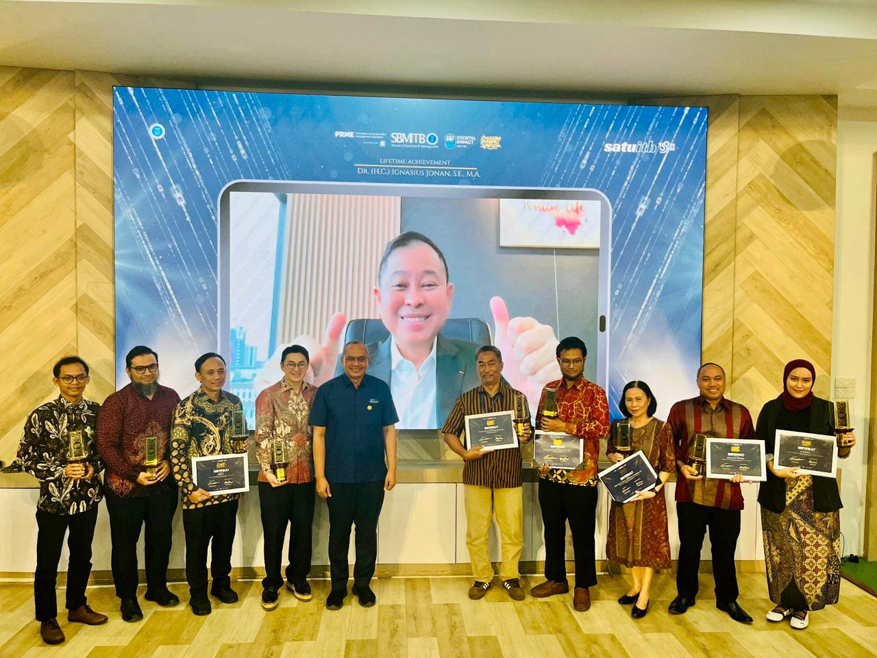 PLN Indonesia Power UBP Saguling Receives Avirama Nawasena Award from SBM ITB for Sustainable Innovation